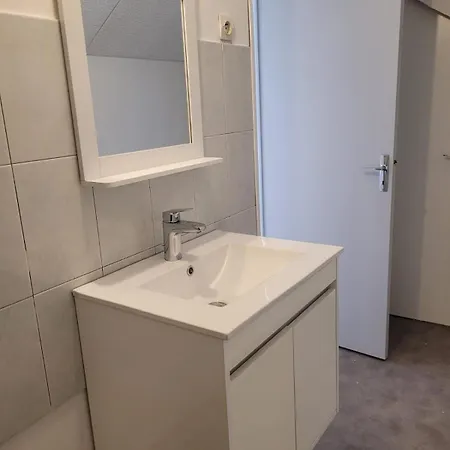 Normande Et Accueil Chevaux 度假居 *