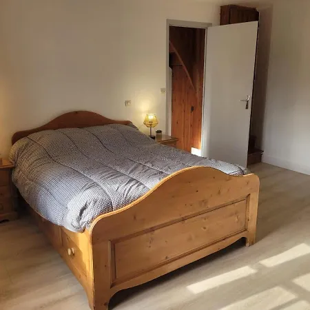 Normande Et Accueil Chevaux 度假居 *