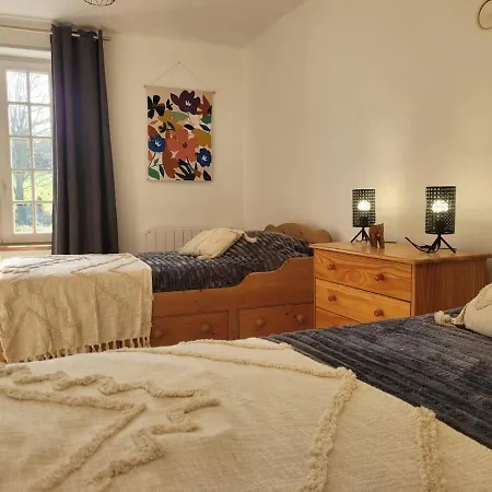 Normande Et Accueil Chevaux 度假居